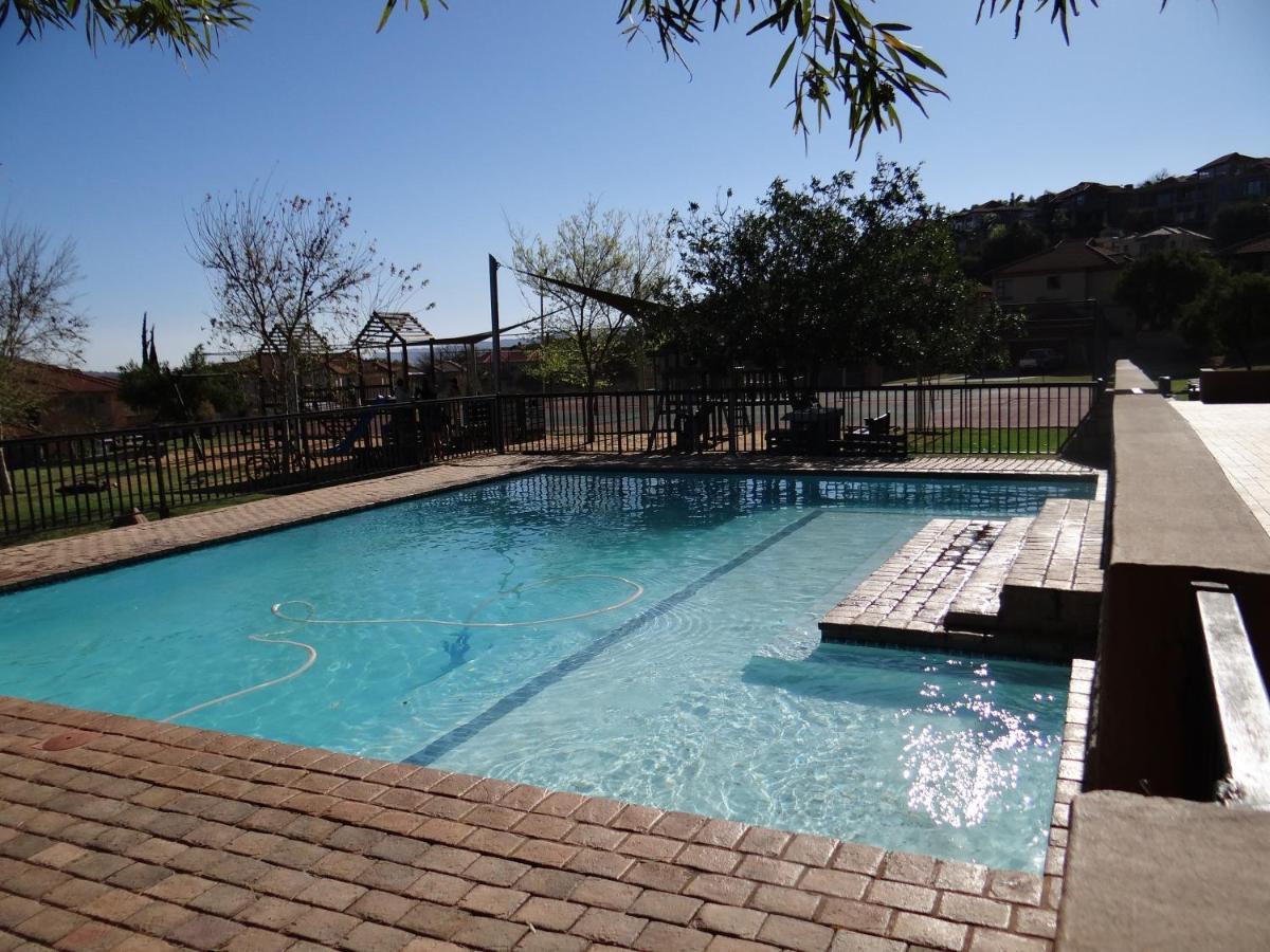 77 @Harties Villa Hartbeespoort Exterior photo