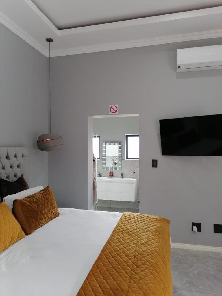 77 @Harties Villa Hartbeespoort Exterior photo
