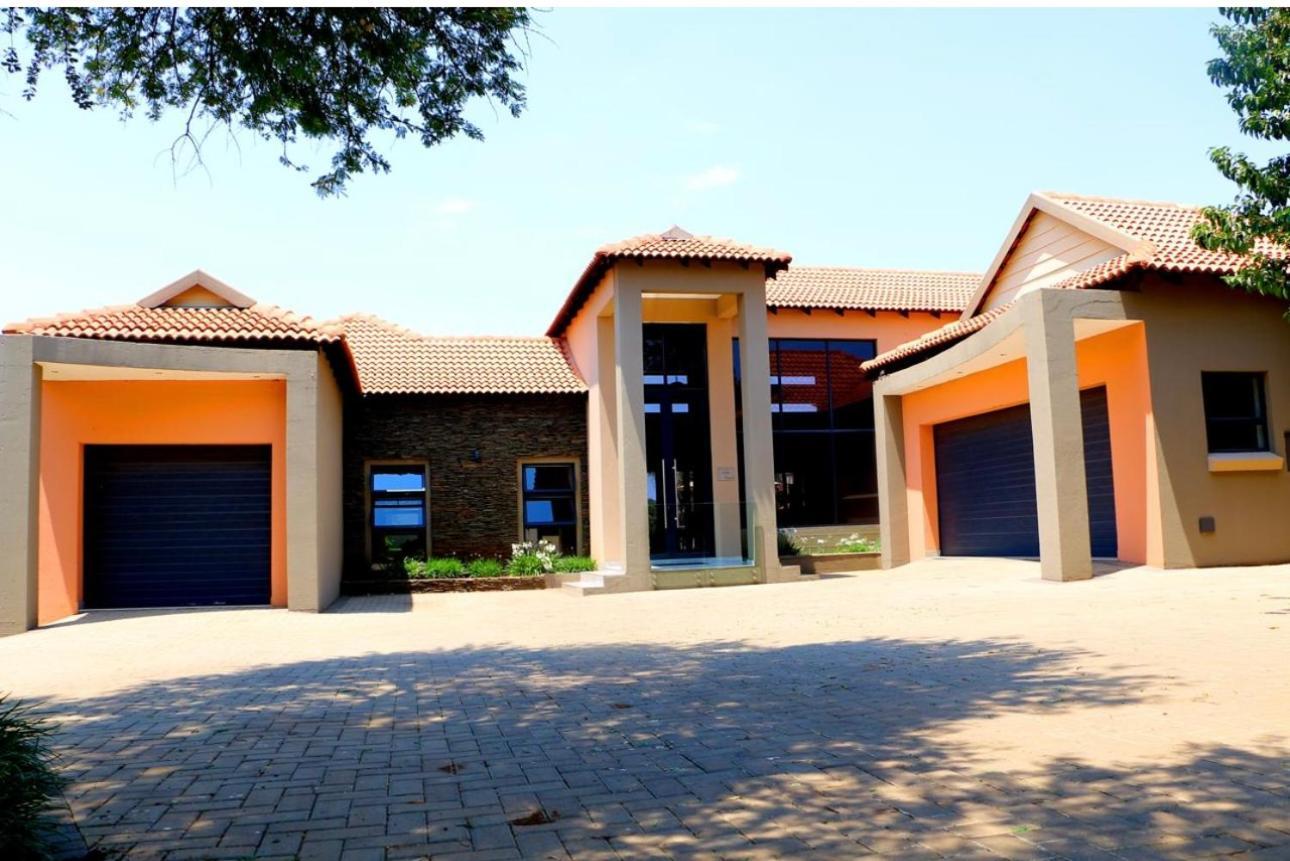 77 @Harties Villa Hartbeespoort Exterior photo